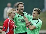 MÅLSCORER. På et oplæg fra Emil Larsen (th.) scorede Morten Skoubo sit mål nummer 50 i Superligaen. 