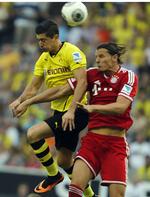 Stærk. Robert Lewandowski (tv) har scoret en enkelt gang i de første tre kampe i denne sæson: På straffespark i Super Cup-finalen mod Bayern. 