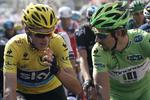 lussing. Peter Sagan (th) sejrede i flot stil, mens Tourvinder Chris Froome (tv) røg bagud i USA. 