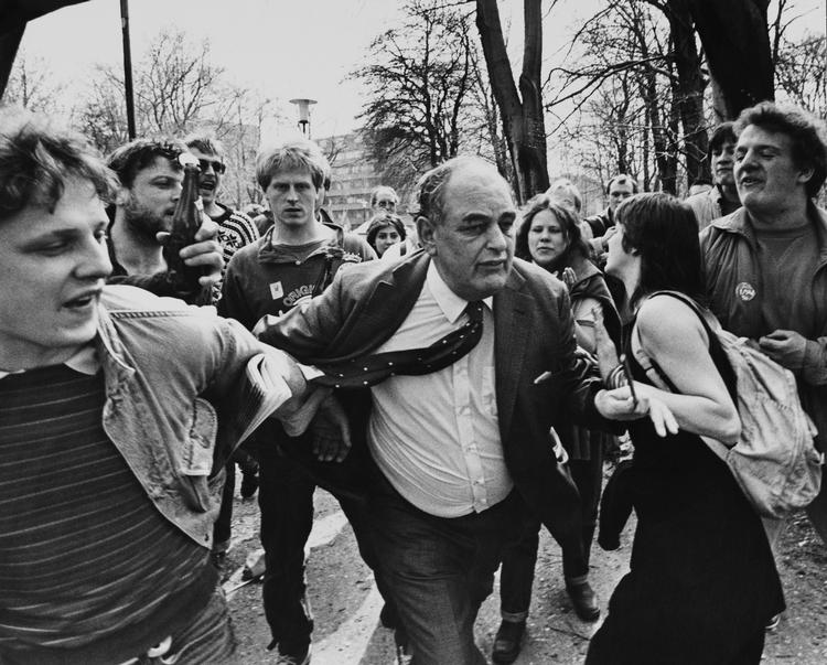1986: Mogens Glistrup hyles ud af fælledparken 1. maj. 