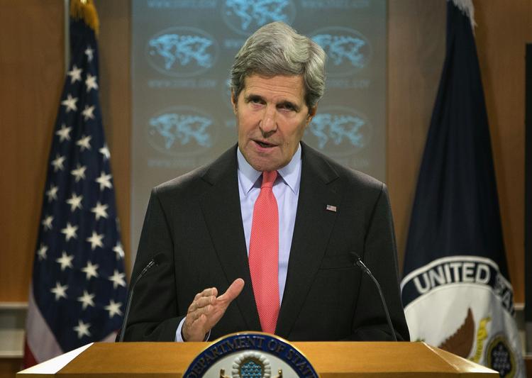 fredsfarce. Udenrigsminister John Kerry er blot endnu en forbipasserende repræsentant for den konsistente amerikanske linje. Obama har givet slip på tanken om at skabe fred i Mellemøsten, skriver Leila Stockmarr blandt andet. 