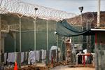 LÆSNING. En forsvarsadvokat hævder, at en fangevogter på Guantanamo-basen har forsynet en terrormistænkt med den erotiske roman 'Fifty Shades of Grey'. Arkivfoto: 