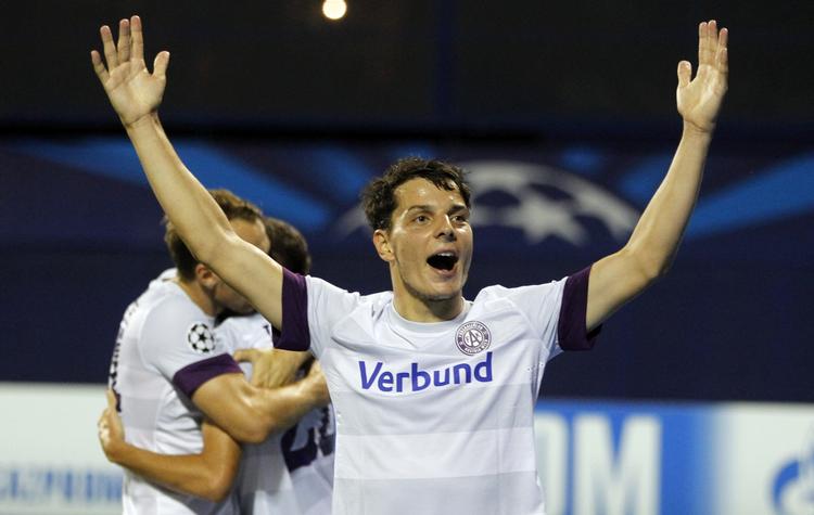 0-2. At se Austria Wien juble over en sejr i Zagreb var mere end Dinamos ledelse kunne acceptere. 