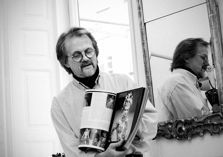 Håndværker. Ole Jepsen fotograferet i sin og Poul Nejlunds frisørsalon  Jean-Léonard i Købmagergade tilbage i 1997. 
