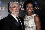 Kaffekøber. Filmskaberen George Lucas køber aktier for 10 millioner dollar i kaffekæden Starbucks, hvor hans hustru, Mellody Hobson, er bestyrelsesmedlem. - Arkivfoto: 