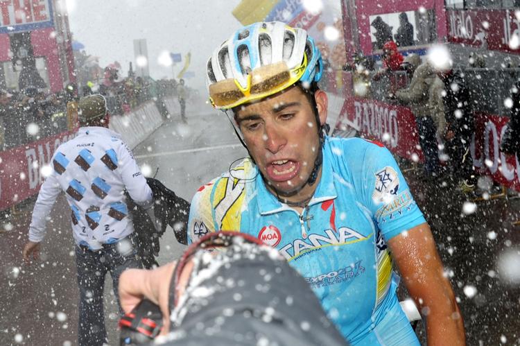 Favorit. Vicenzo Nibali har allerede vundet Giro d'Italia i denne sæson og kan blive den første rytter i fem år, der vinder to af de store etapeløb i samme sæson. Alberto Contador triumferede i 2008 i netop Giroen og Vueltaen. 