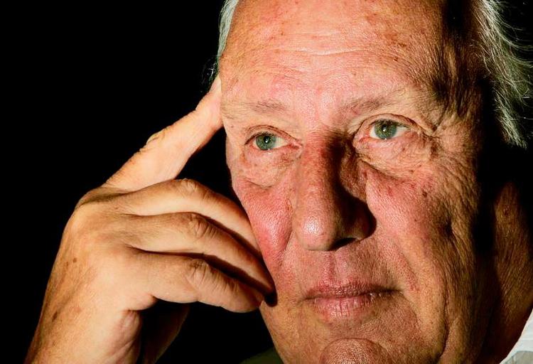 Underholdning. Flere af Frederick Forsyths romaner er blevet filmatiseret. Med held. 