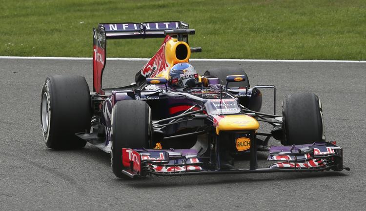 VINDEREN. Fem af sæsonens elleve løb har haft Sebastian Vettels Formel 1-racer først over stregen. 