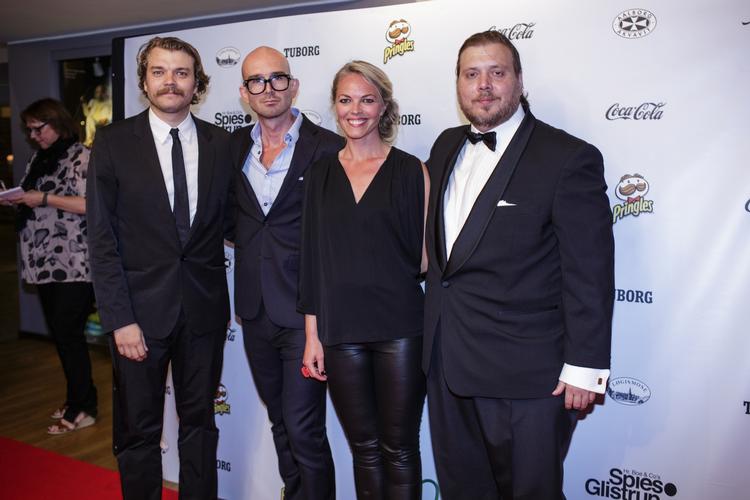 Alle hovedpersoner samlet. Pilou Asbæk, filmens instruktør Christoffer Boe, Trine Pallesen (der spiller Lene Glistrup) og Nicolas Bro. 