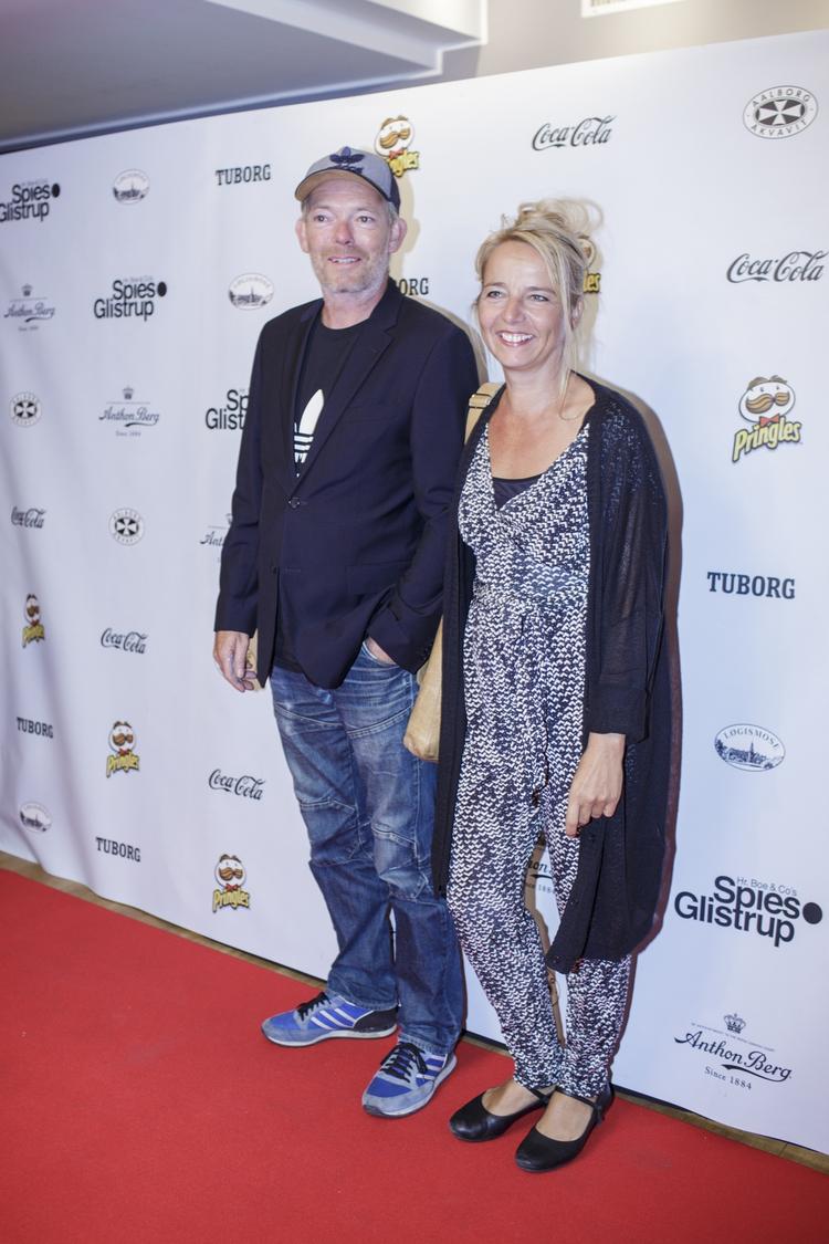 Søren Malling, der har arbejdet med Pilou Asbæk i 'Borgen' og 'Kapringen' fulgtes med sin kone, skuespilleren Petrine Agger. 