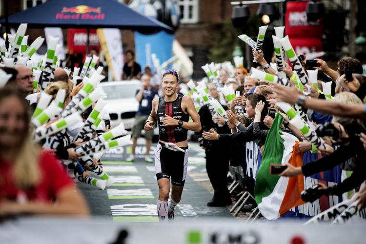 IRONMAN. Vil du være jernmand i København til næste år, så åbner salget af startnumre nu. Her ses årets vinder Jens Petersen-Bach fra Odense. 