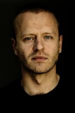 Karriere. Peder Pedersen er også kendt fra bl.a. Gramsespektrum, Prunes og Pelding. 