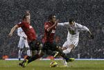 Holdkammerater? Rafael Da Silva og Phil Jones fra Manchester United vil sikkert hellere spille på hold med Gareth Bale (th) end mod ham. 