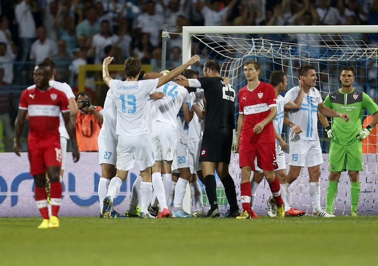 Nederlag. Tre kampe i Bundesligaen samt den første i Europa League mod Rijeka (billedet) har giovet nederlag til VfB Stuttgart. 