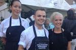 minimenu. Restaurant Skov ved Viborg vandt med en tredelt minimenu. Køkkenchef Peter Daniel Madsen, kokkelev Rikke Elisabeth Holm (t.v.) og assistent Cecilie Sejr Laustsen stod bag vinderen. 