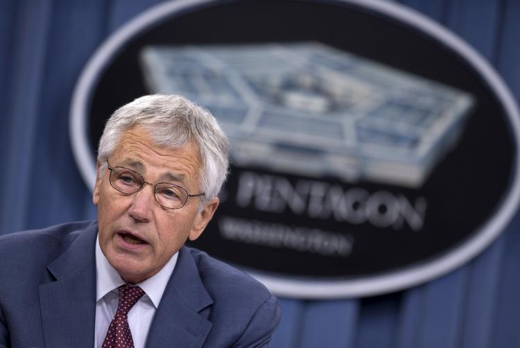 FORBEREDELSE. Ifølge forsvarsminister Chuck Hagel har USA nu transporteret militærmateriel tætere på Syrien for at være klar til aktion mod regimet. 