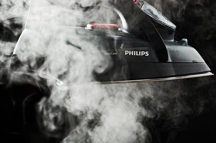 Dampende. Strygejernet fra Philips er ifølge sommerne det bedste af de syv, Tjek har testet. 