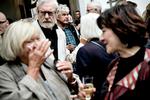 Skygge. Hvordan var det lige, det gik sidste gang, der blev grebet ind i en konflikt? Skaber det flere problemer, end det løser? Ib Michael og Pia Tafdrup er ikke alene om den tvivl. 