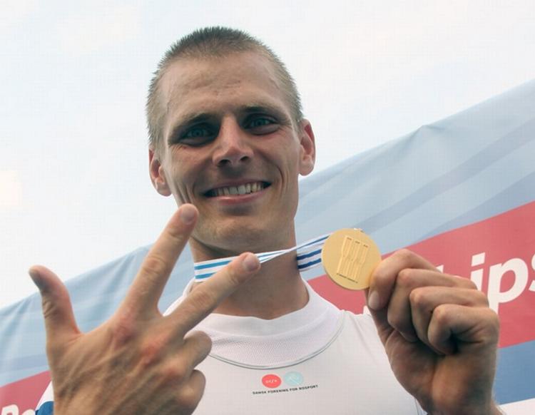 HATTRICK. For tredje år i træk vandt Henrik Stephansen VM-guld i letvægtssinglesculler. 