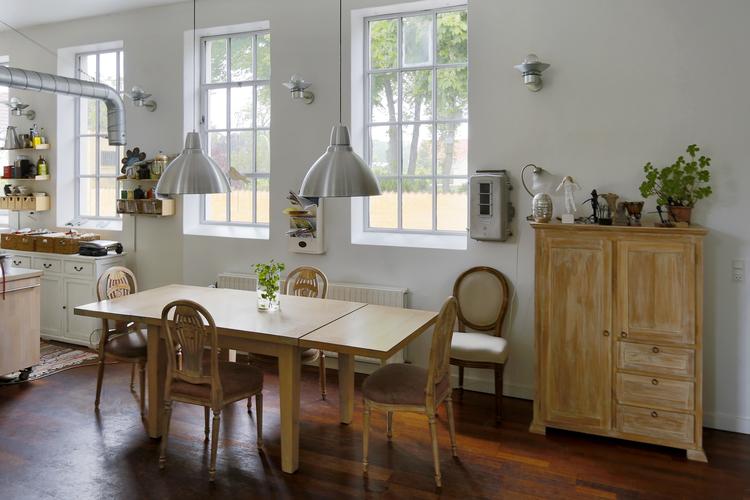 BILLIGERE. Der er stadig en besparelse at hente for de fleste boligejere med 5 procents-lån. Men vil de have et nyt lån med fast rente, kan stigende renter betyde, at den mulighed snart lukker. (Arkivfoto) 