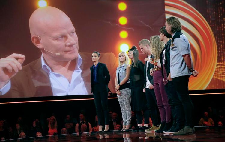 Mentor. Det er Thomas Blachman, der har udviklet konceptet til 'Mentor', og det er også ham, der har det sidste ord i eventuelle tvivlsspørgsmål. Det anes. 