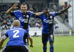 IMPONERENDE. Målscorerne Claudemir og Igor Vetokele er på vej til at juble sammen med anfører Lars Jacobsen. 