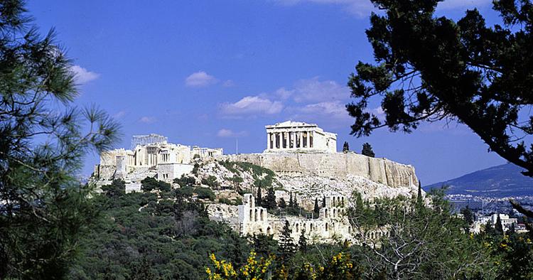 Trængsel. Turister skaber køer og pladsmangel på Athens klassiske attraktion. 