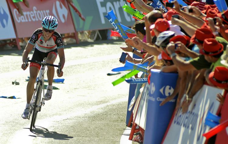 førertrøje. Chris Horner satte konkurrenterne og holdt et imponerende tempo op ad dagens sidste stigning. 