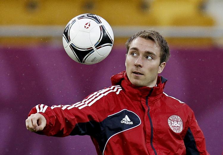 tilvænning. Christian Eriksen skal vænne sig til den fysiske stil i Premier League, hvor han kommer til at møde hård konkurrence om pladsen på tottenhams midtbane. 