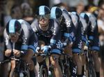 fiasko. Sky-toget, der tilintetgjorde modstanderne i Tour de France, har oplevet grus i maskineriet under Vueltaen. 