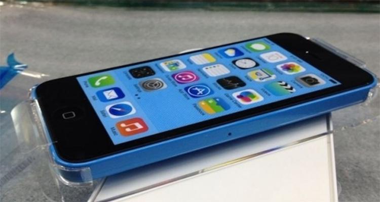 BILLIGVERSION. Apple ventes at lancere en billigudgave af sin iPhone, når virksomheden om en uge præsenterer sin nyeste version af den udbredte smartphone. 