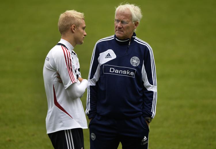 SELVTILLID. Efter to års pause skal Nicolai Boilesen ikke have for travlt, men landstræner Morten Olsen har allerede givet den 21-årige Ajaxspiller landsholdscomeback. 