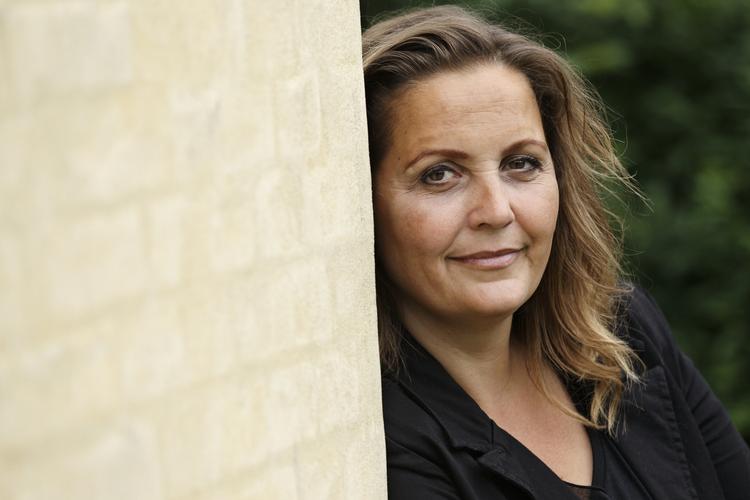 REJSEKORT. Transportminister Pia Olsen Dyhr (SF) lover i dag, at rejsekortet vil have et mere gennemskueligt takstsystem inden januar 2015. (Arkivfoto) 