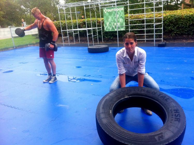 MOTIIONSTILBUD. Prøv for eksempel crossfit for 35 kroner i Viborg, hvor Anne Olesen har været med til at udvikle et koncept, så travle kunder og foreninger kan finde hinanden. 