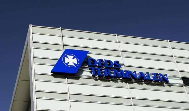 solgt. Det kommer ikke som den store overraskelse, at A.P. Møller-Mærsk har solgt sin aktiepost i DFDS. Mærks har hele tiden sagt, at de ville sælge, når tiden var rigtig. Det var den i går. 