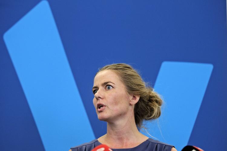 V-udspil. »Det handler om, at vi ikke skal sende nogle signaler rundt i verden til menneskehandlere og andre, der lukrerer på at sende folk til Danmark«, siger Ellen Trane Nørby om besparelser på udlændingeområdet. 
