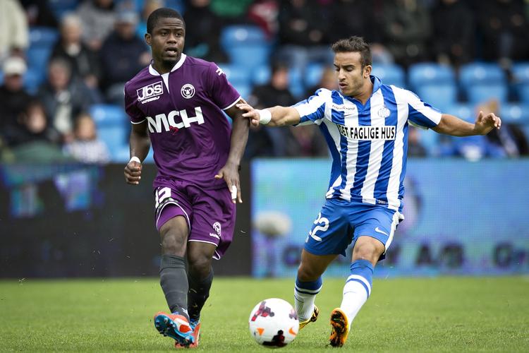 UPS. Superligaen og DBU Pokalen bliver Mohammed Fellahs (th.) eneste mulighed for at spille kampe i dette efterår. 