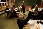 Mange københavnske forældre vil foretrække frem to undervisere i nogle skoletimer frem for en meget lang skoledag med kun en voksen i alle timerne, mener SF. 