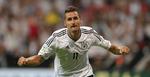 målmager. Miroslav Klose er tæt på at erobre en legendarisk målrekord. 