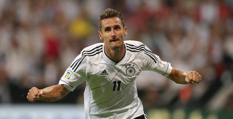målmager. Miroslav Klose er tæt på at erobre en legendarisk målrekord. 