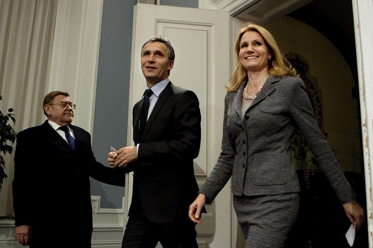 Samarbejdsparter. De to statsministre Helle Thorning-Schmidt (S) og Jens Stoltenberg er nære politiske allierede. 