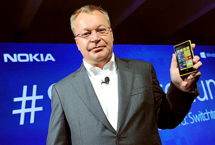 Favorit. Stephen Elop giver pengene fire gange igen hos spillefirmaet Ladbrokes som ny topchef i Microsoft. 