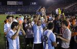 5-2. De argentinske spillere jubler efter sejren og kvalifikationen til VM. 