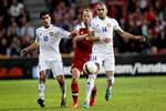 rådgivning. Yura Movsisyan (th) har tidligere spillet for Randers og var i juni med til at slå Danmark 4-0 for Armenien. 