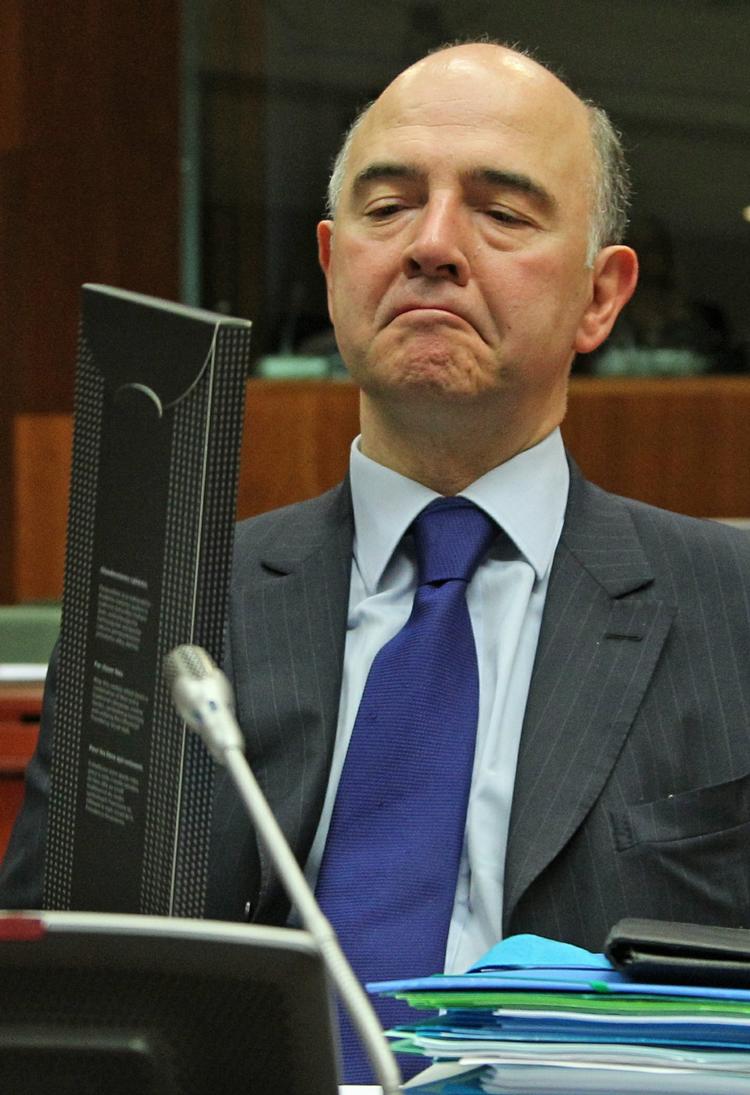 nedtur. Frankrigs finansminister, Pierre Moscovici, erkender nu, at statens underskud vokser, og at væksten bliver mindre. 