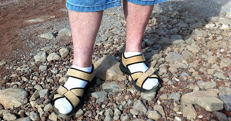 UNIFORM. Langs strandpromenaderne på Tenerife er dette ikke et unormalt syn. 