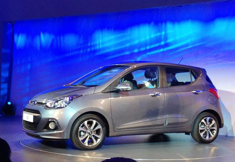 Vokseværk. Den nye Hyundai i10 er vokset i længden og bredden, og de ydre træk er blevet moderniseret markant. 