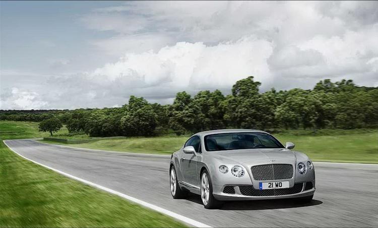 Dyt-byt. Et hyppigt smøremiddel, når spekulanter 'byttede' ejendomme i 00'erne for at sætte prisspiralen i gang, var en Bentley som denne. 