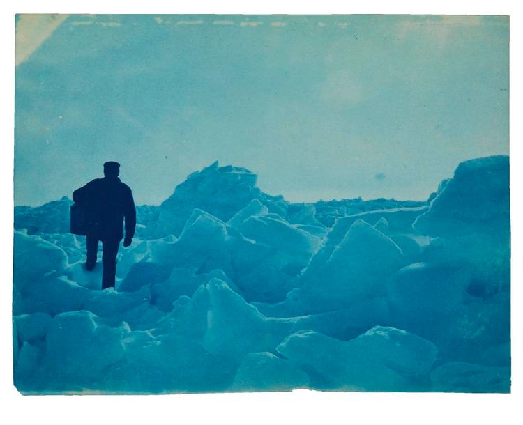 Arktis. Peder Leonard Hendriksen i skrueisen fra en af ekspeditionen med polarskibet mod Nordpolen i perioden 1893-1896. Pr-foto Louisiana, ejer: Nasjonal-biblioteket 