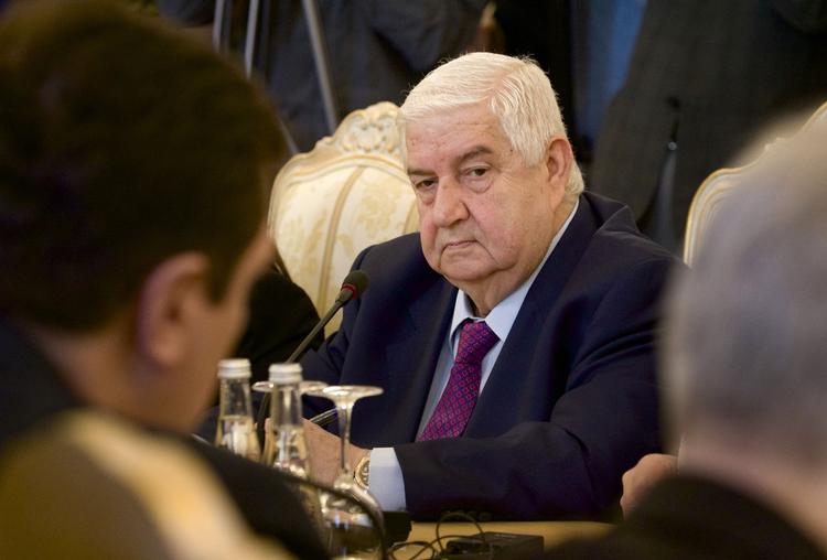 Intervention. Den syriske udenrigsminister, Walid Muallem, stilelr sig åben overfor ideen om at overdrage kontrol over kemiske våben til det internationel samfund. 